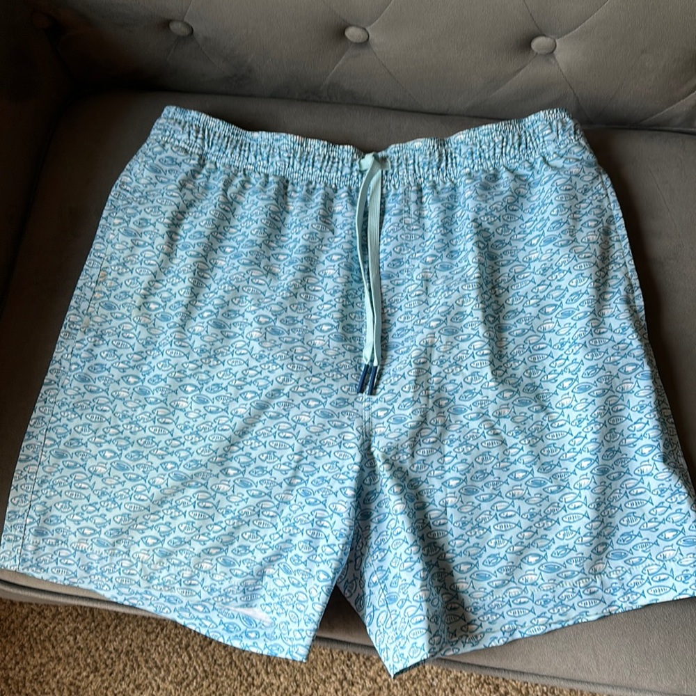 Southern Tide Swim Trunks - Medium